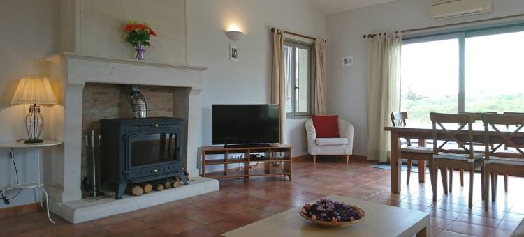 Peaceful Villa, Charente Hills, Sunset Heated Pool & Veranda, A/C, Sleeps 8图片