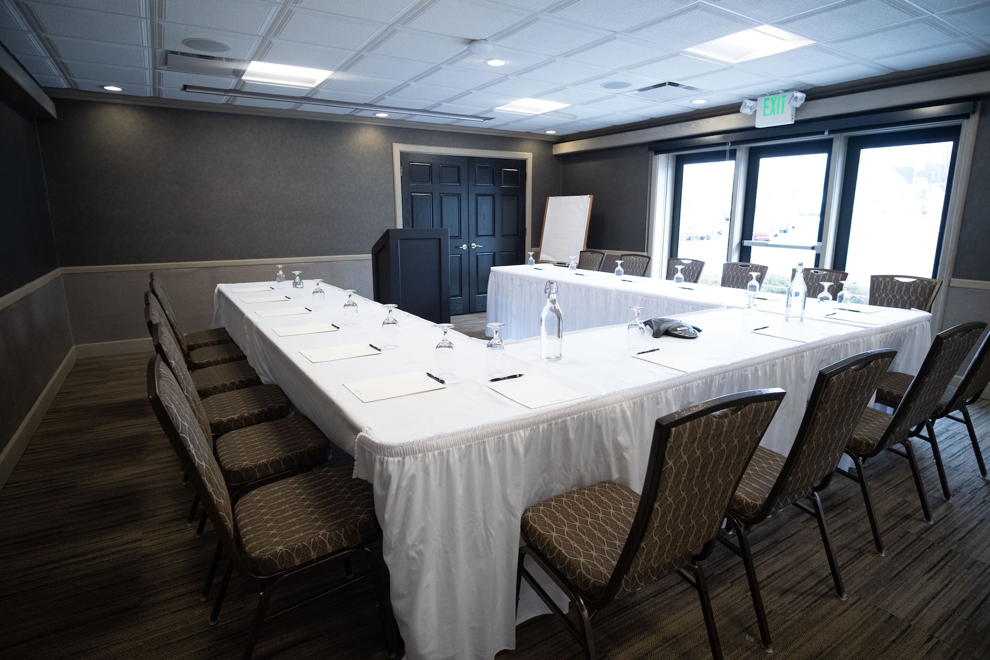 The Geneva Inn Over view