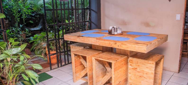 胡安·桑塔玛丽亚机场花园屋，阿拉胡埃拉，圣何塞(Gardens House, Airport Juan Santamaría, Alajuela, San José)图片