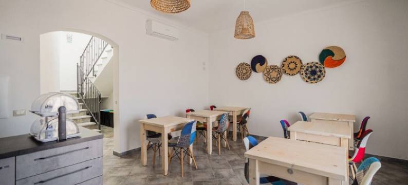 逆风(Controvento)图片