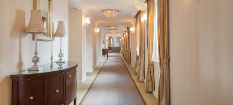 费尔登富肯斯坦纳城堡酒店-立鼎世酒店集团(Falkensteiner Schlosshotel Velden – the Leading Hotels of the World)图片