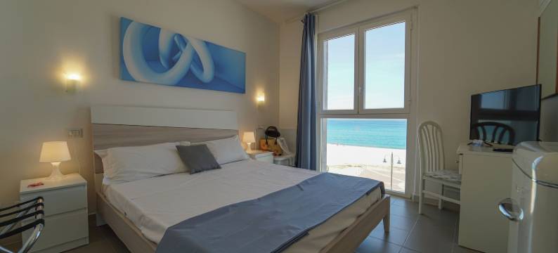 里瓦贝拉酒店(Hotel Rivabella)图片