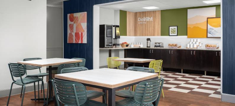 坦帕布兰登希尔顿Spark酒店(Spark by Hilton Tampa Brandon)图片