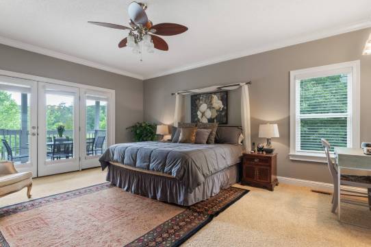 Refreshing Lake Access and Spacious Gathering Areas - Inviting Family Escape