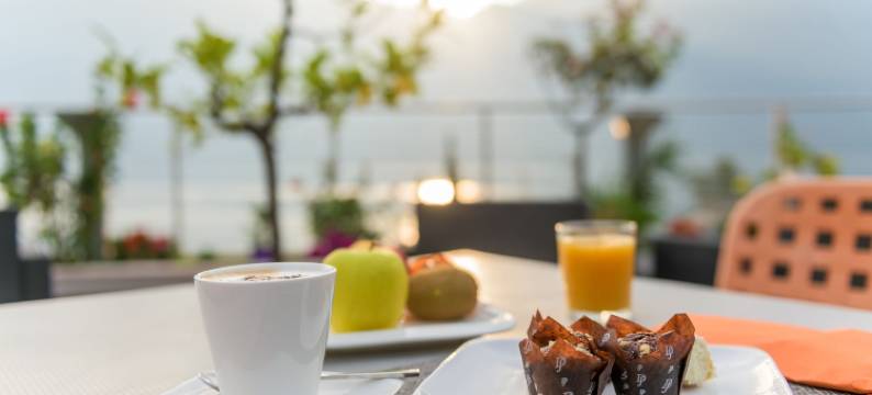 加尔达套房酒店 - 限成人(Garda Suite Hotel)图片