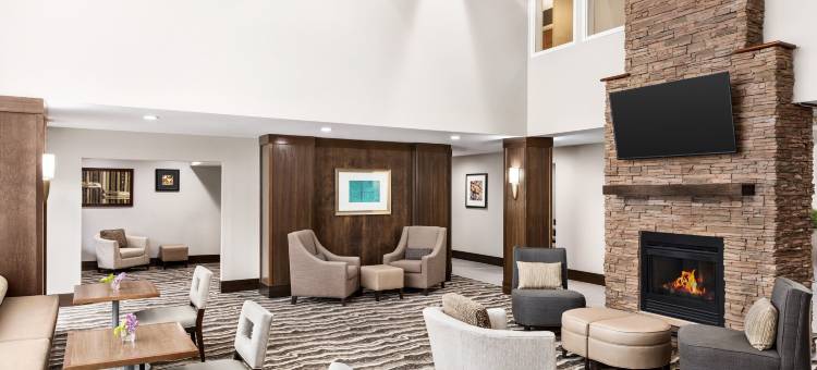 Staybridge Suites 韦恩堡(Staybridge Suites Fort Wayne)图片