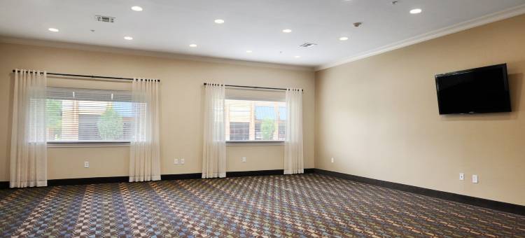 克利奇站华美达酒店(Ramada by Wyndham College Station)图片