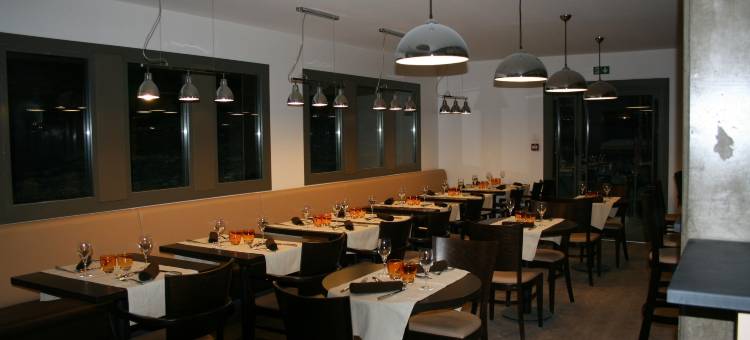 超级贝斯东部奥贝奇原生酒店(Auberge de la Petite Ferme, Super-Besse Est, the Originals Relais)图片