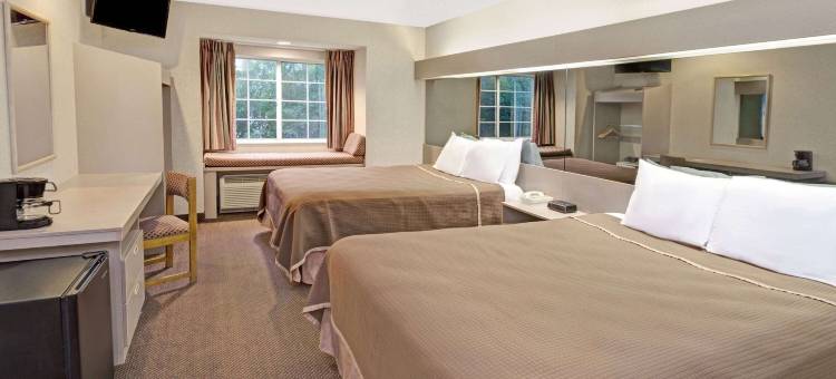 艾尔克格罗夫村红狮旅馆及套房(Red Lion Inn & Suites Elk Grove Village)图片