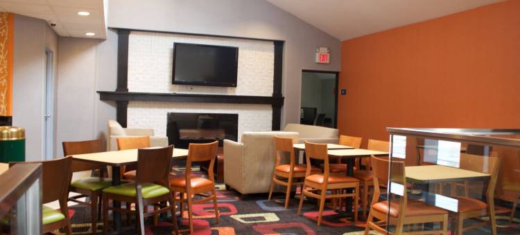 伍德伯里长岛戴斯酒店(Days Inn by Wyndham Woodbury Long Island)图片