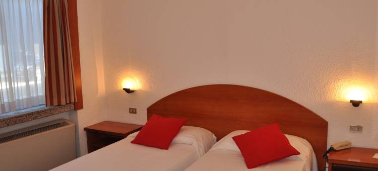 高尔夫酒店(Golf Hotel)图片