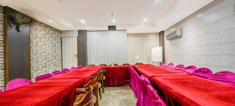 Fabhotel Nanda图片