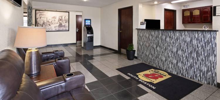南波士顿弗吉尼亚州速8酒店(Super 8 by Wyndham South Boston VA)图片