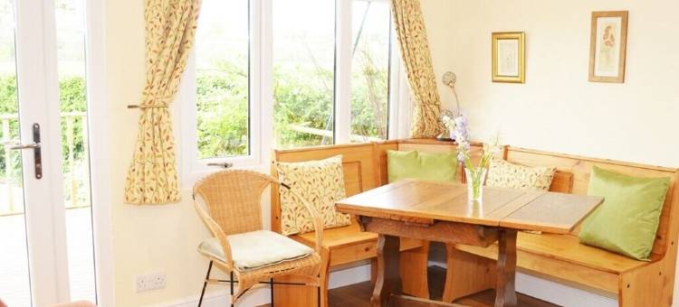 奎丘丹斯通鸽子草原民宿(Quixhill - Denstone - Dove Meadow B & B)图片
