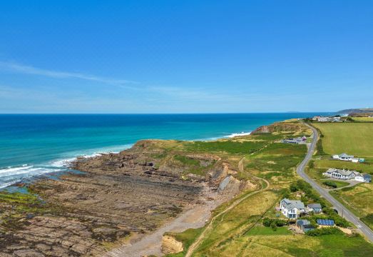 DriftwoodHotel Overview