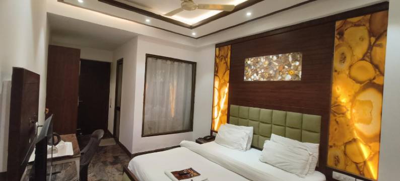 JJK 鲁克米妮别墅酒店及宴会活动(JJK Rukmani Vilas Hotel & Banquet)图片