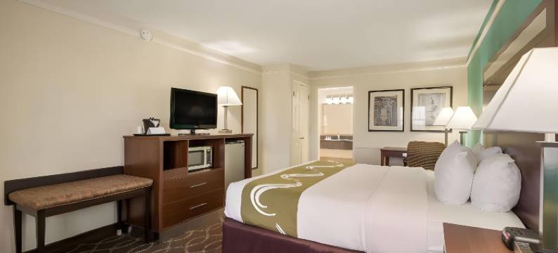 塔尔萨中心凯艺酒店(Quality Inn Tulsa Central)图片