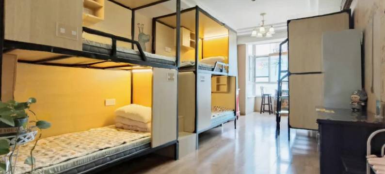 千屿绿岛青年旅舍(大同火车站店)图片