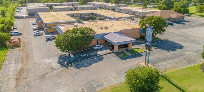 劳顿骑士旅馆(Castle Inn & Suites by OYO Lawton)图片