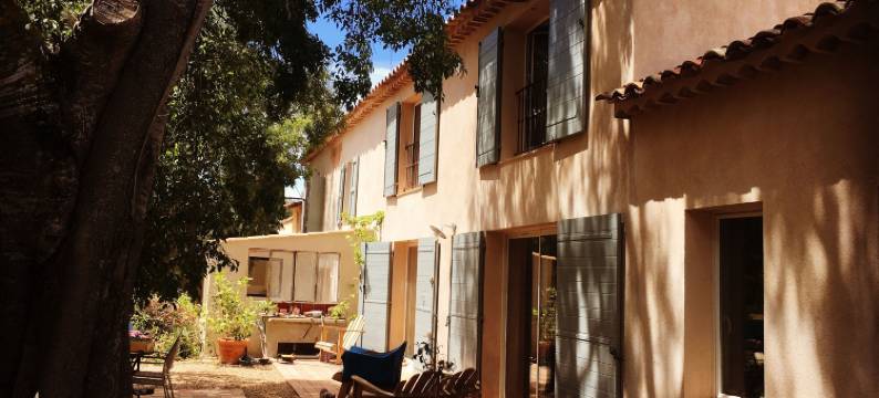 巴斯蒂德圣特琳迪(Bastide Sainte Trinide)图片