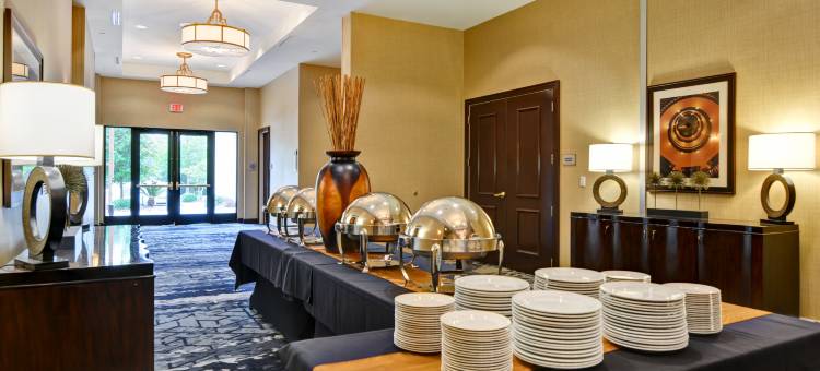 萨凡纳机场希尔顿安泊酒店(Embassy Suites by Hilton Savannah Airport)图片