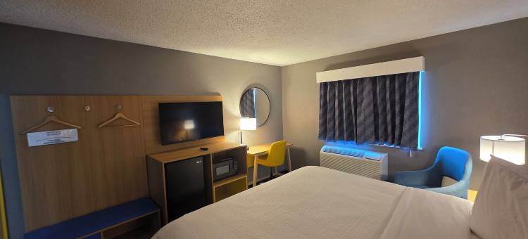 温德姆沃基根戴斯酒店(Days Inn by Wyndham Waukegan)图片