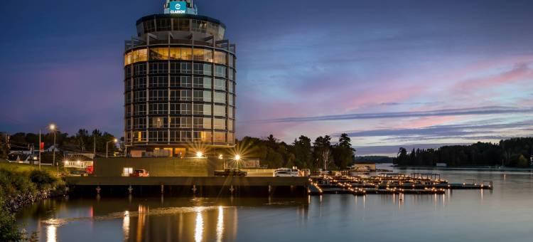 克拉丽奥湖畔会议中心酒店(Clarion Lakeside Inn & Conference Centre)图片