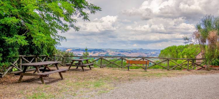 Spacious Tuscany Retreat图片