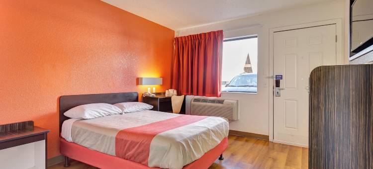 Park Inn by Radisson，南圣罗莎(Motel 6 Santa Rosa, CA - South)图片