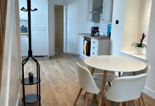 Bay View House Hotel Overview