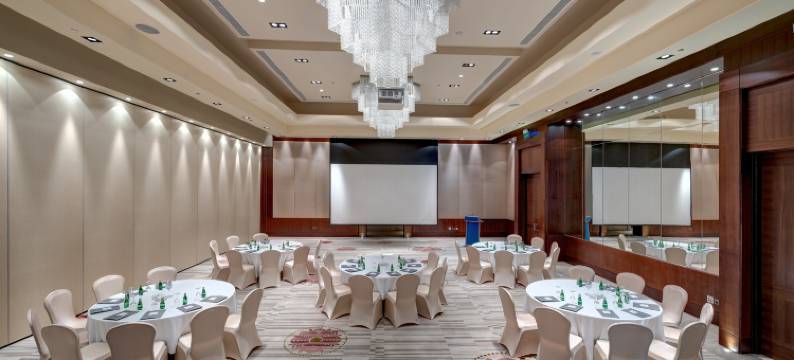 杜寇马姆皇冠假日酒店(Crowne Plaza DUQM by IHG)图片