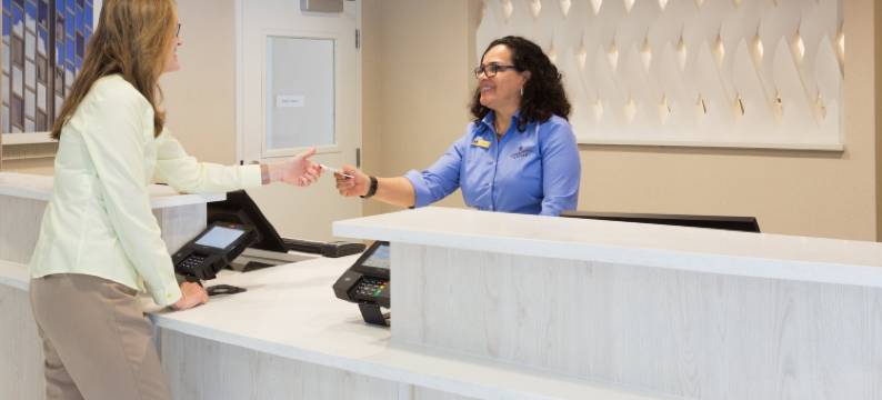 迈阿密国际机场36号街Candlewood Suites(Candlewood Suites MIAMI INTL AIRPORT - 36TH ST by IHG)图片