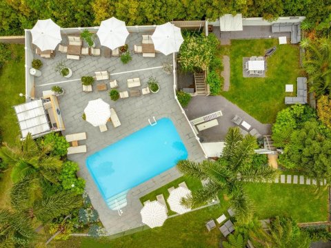 South Seas Motel Hotel Overview