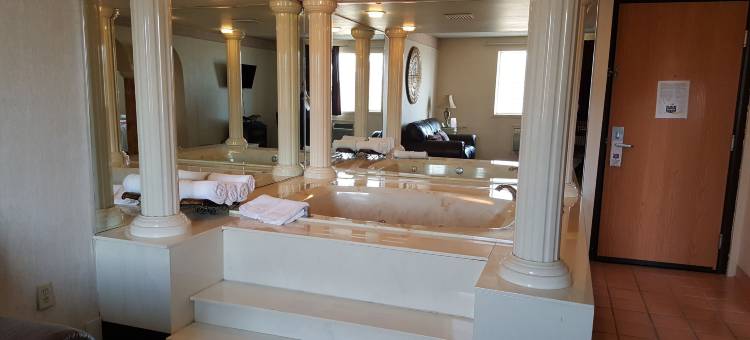 大福克斯骑士酒店(Knights Inn Grand Forks)图片