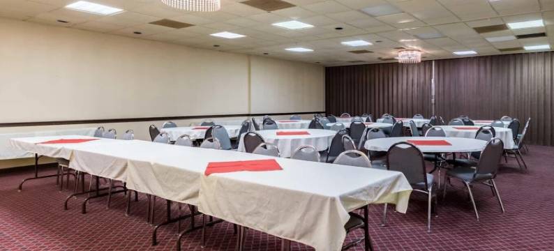 贝敦酒店O提供的生态套房(Eco Inn Suites by Hotel O Baytown)图片