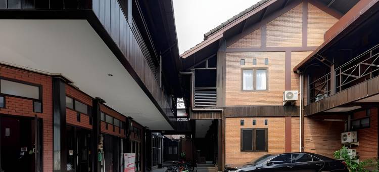 东吉朗达红门旅馆(RedDoorz @ Cilandak Timur)图片