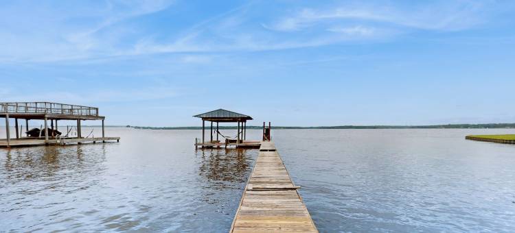 3BR Waterfront Home: Rural & Unique图片