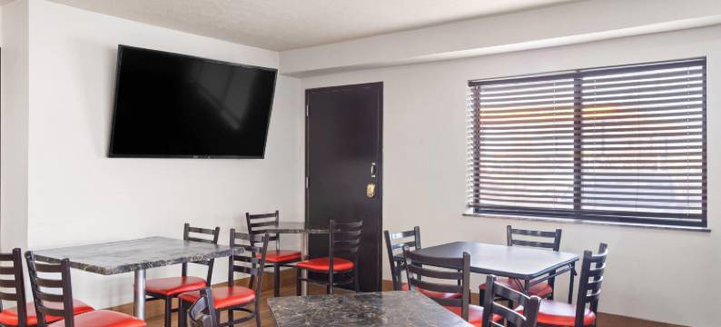 贝克城速8酒店(Super 8 by Wyndham Baker City)图片