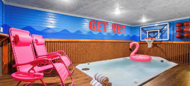 Barnhouse! 2 Pools, 9 Hole Mini-Golf Course, Indoor Park, Movie Theater, Arcade图片