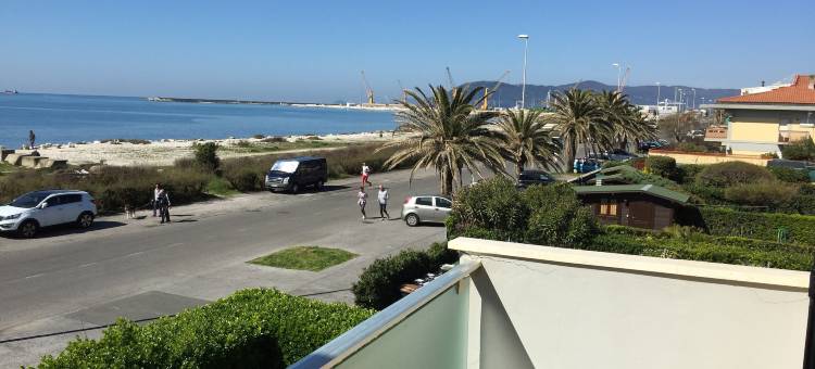 Holiday Home in Carrara by the Sea图片