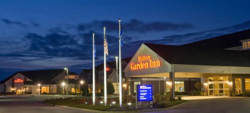 密尔沃基西北会议中心希尔顿花园酒店(Hilton Garden Inn Milwaukee Northwest Conference Center)图片