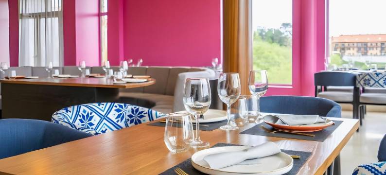 阿巴科米利亚斯高尔夫公寓酒店(Abba Comillas Apartments)图片