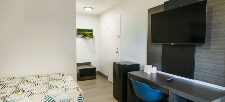 Home 6 堪萨斯托皮卡I-70州际公路酒店 by Townhouse(Home 6 by Townhouse Topeka KS I 70)图片