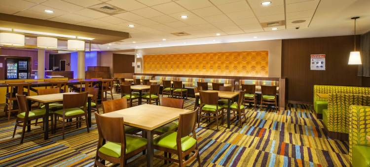 普拉茨堡万枫酒店及套房(Fairfield Inn & Suites Plattsburgh)图片