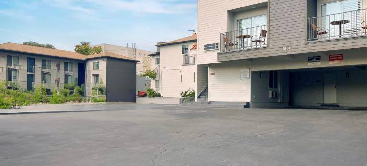 加利福尼亚格伦代尔 - 帕萨迪纳柏本克洛杉矶 6 号汽车旅馆(Motel 6 Glendale, CA – Pasadena Burbank Los Angeles)图片
