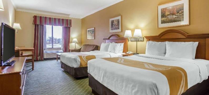 塔勒阔罗德威酒店(Quality Inn Tahlequah South)图片