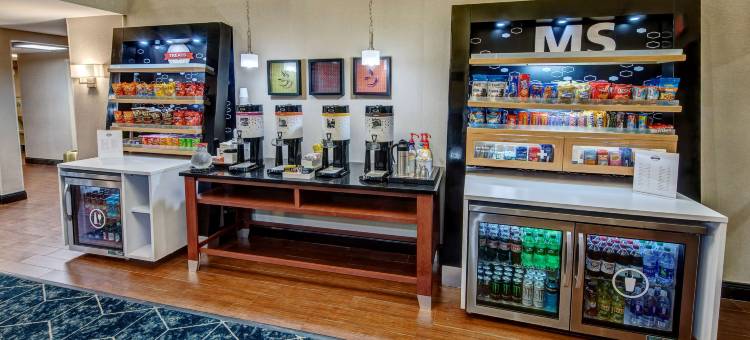 希尔顿欢朋酒店-贝茨维尔(Hampton Inn Batesville)图片