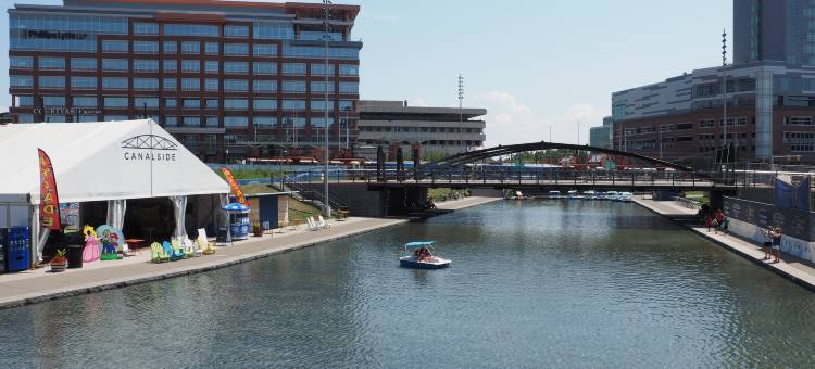 智选假日套房酒店水牛机场(Holiday Inn Express & Suites Buffalo-Airport)图片