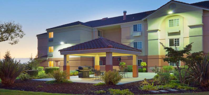 矽谷索内斯塔简单酒店-圣克拉拉(Sonesta Simply Suites Silicon Valley Santa Clara)图片