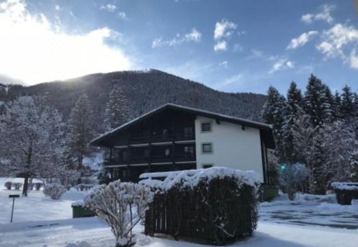 Appartementanlage Thermenblick Ski in & Ski Out Hotel Overview